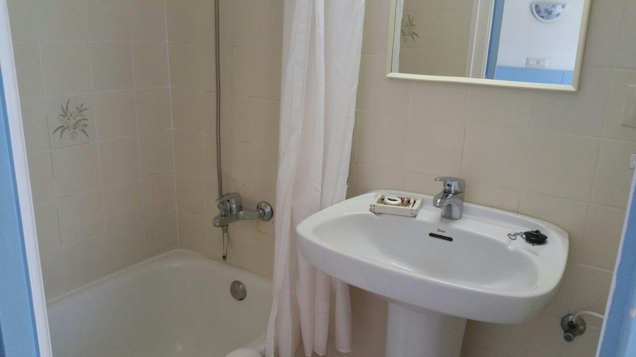 Single Room Private Bathroom,117449827:JPEG